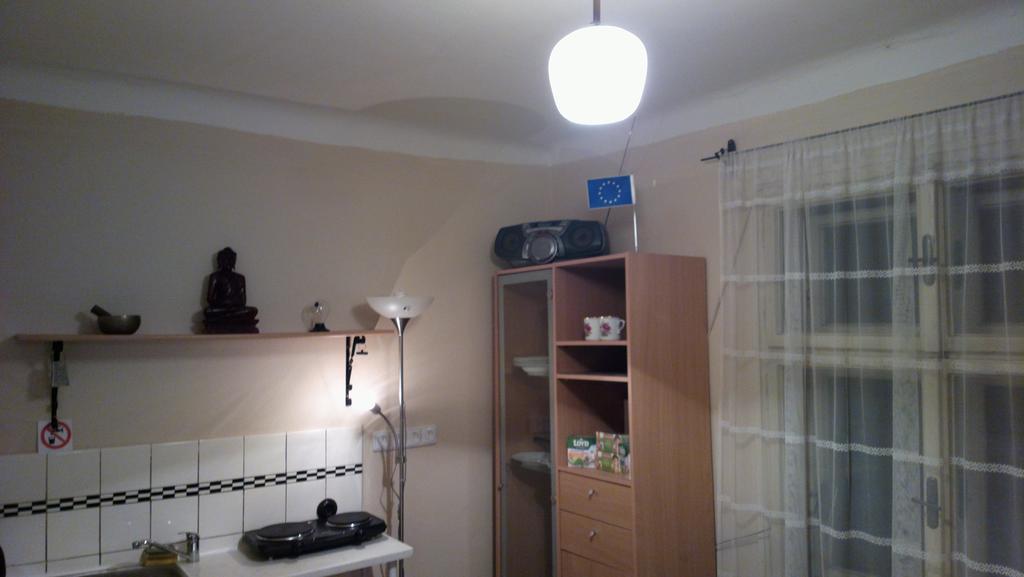 Prague Retro Challenge And Garden Hotel Екстериор снимка
